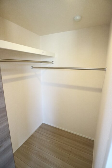D-room WEST PARK 西宮北口 305 収納