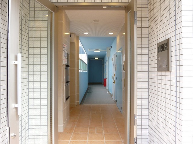 ウィンザー越水 105 玄関