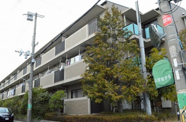 ピンリーブルⅡ 305 外観