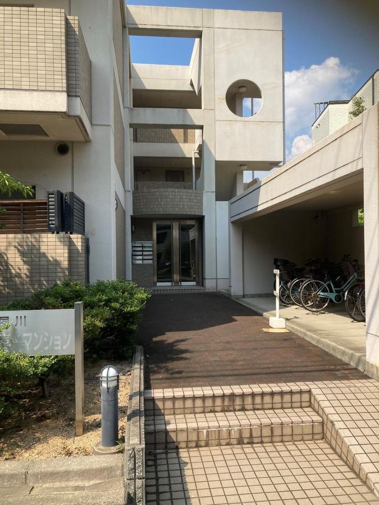 夙川喜一マンション 313 玄関