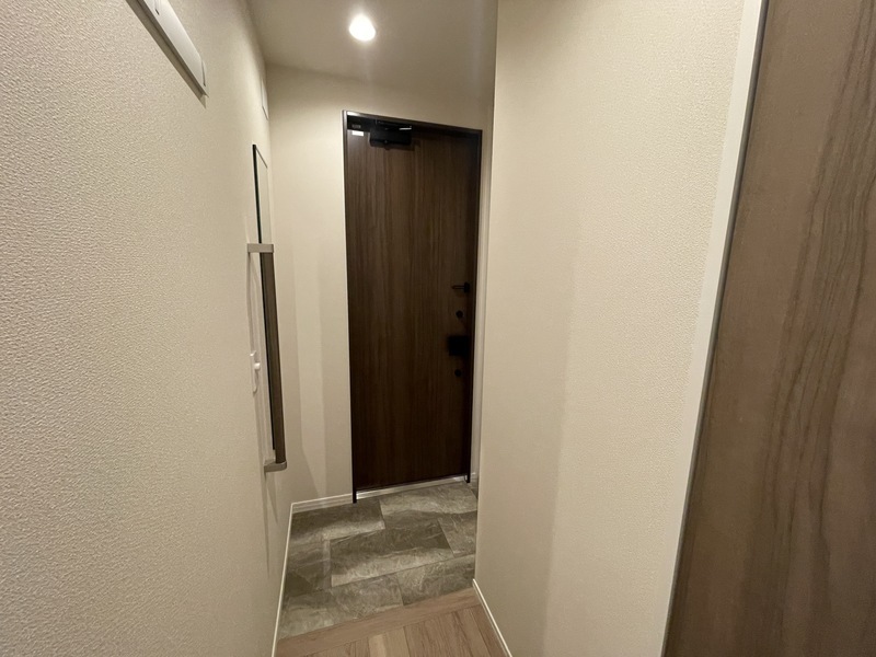 HEBEL MAISON 甲東園 202 玄関