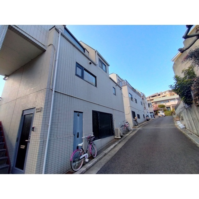 サンロイヤル神垣 202 外観