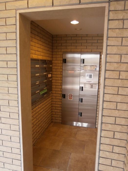 MINT甲子園三番町 103 玄関