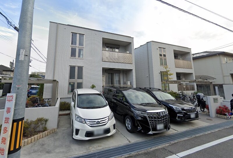 フレーズ若草 201 駐車場