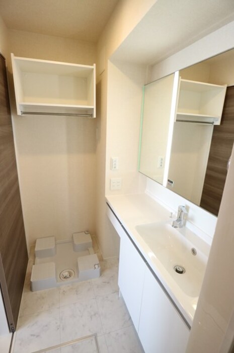 D-room WEST PARK 西宮北口 305 洗面所