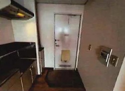 ソレイユ綾羽 103 玄関
