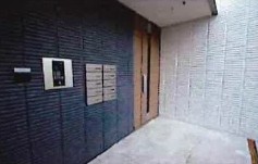 ChicPiece西宮北口 302 玄関
