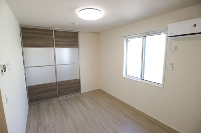 D-room WEST PARK 西宮北口 305 リビング