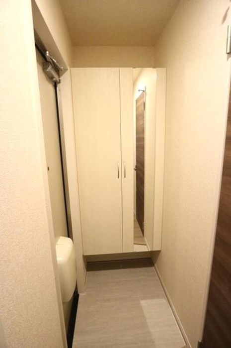 D-room WEST PARK 西宮北口 305 玄関