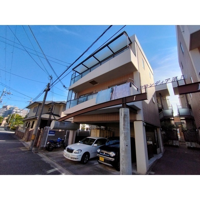 グランディア夙川Ⅰ 102 駐車場