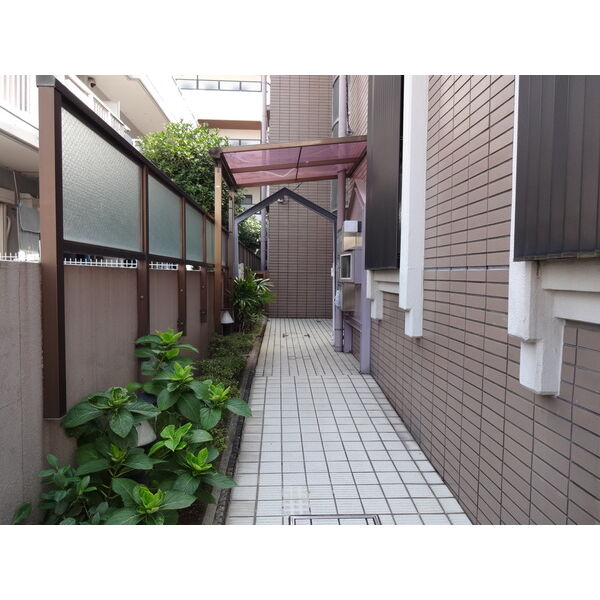 サンパレス21夙川東 303 玄関