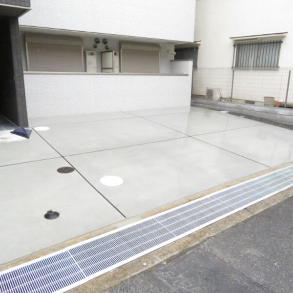 ヴィオーラ西宮 302 駐車場