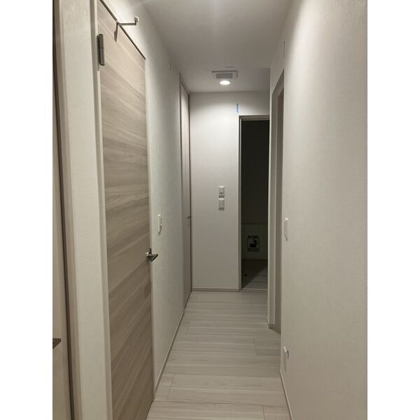 MAISON DE HIRO 1 00102 玄関