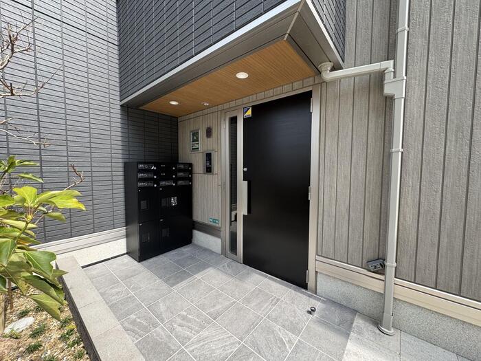 La maison青木町I 302 玄関