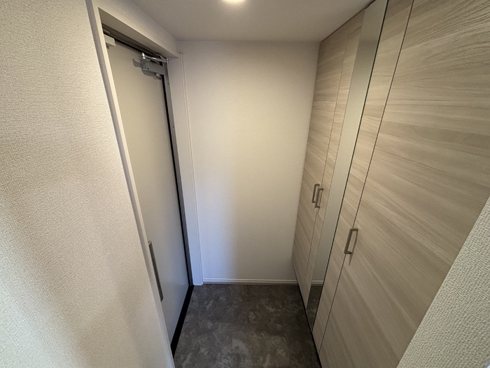 Maison de 青木 203 玄関