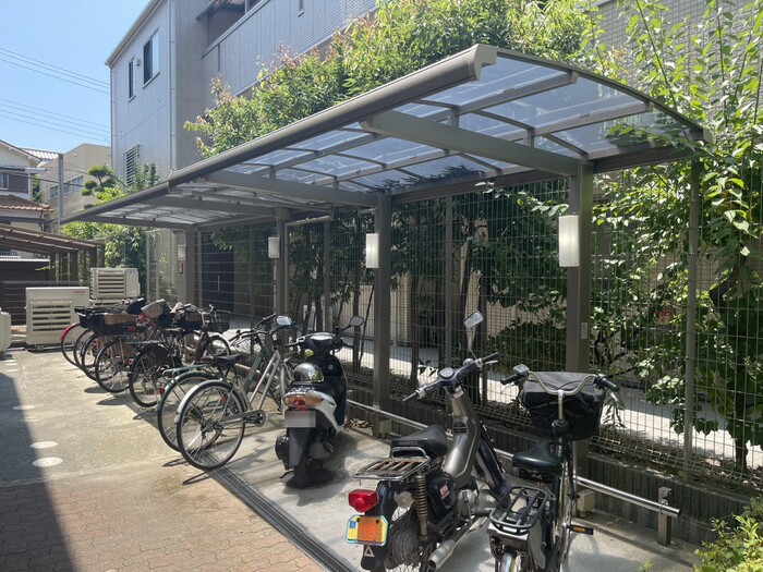 ユーセービル 202 駐車場