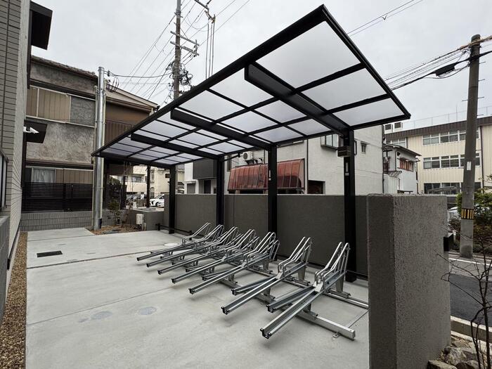 上甲子園廣和レジデンス 301 駐車場