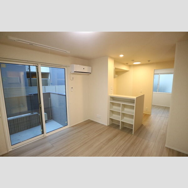 D-room WEST PARK 西宮北口 101 リビング