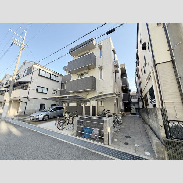 CLII 105 外観