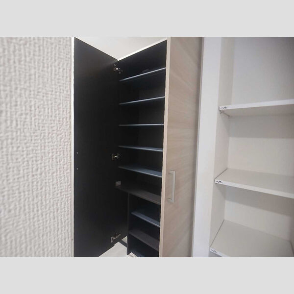 ル トレフル 201 収納