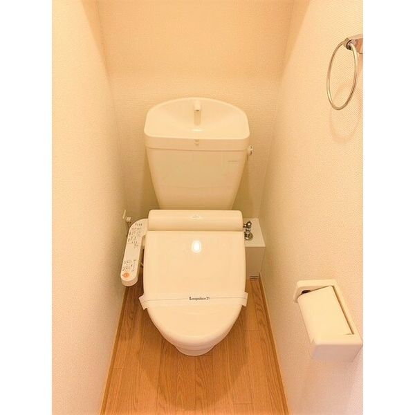 レオパレスウォーターウェーブ 301 トイレ