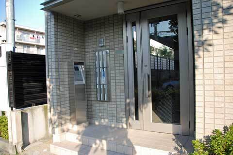 リバティ夙川 103 玄関