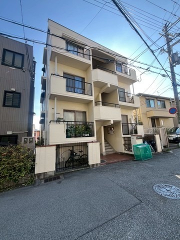 ヒガシハイツ 302 外観