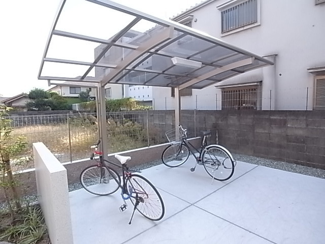 カーサビアンカ【旭化成】 105 駐車場