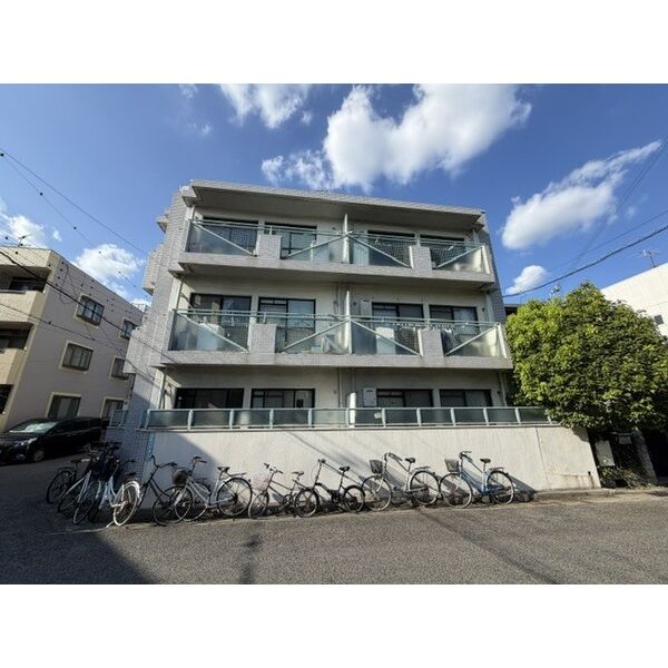 プチシャルマン西宮東 302 外観