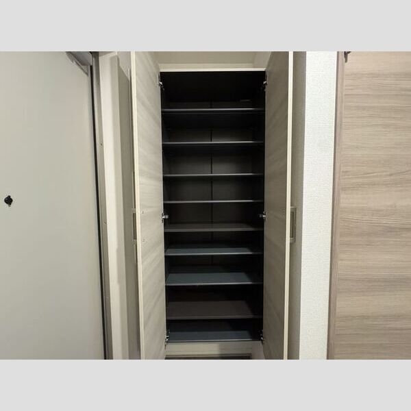 La maison青木町I 203 玄関
