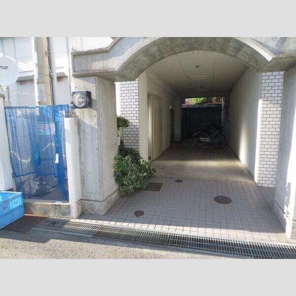 サンブレスト 203 玄関