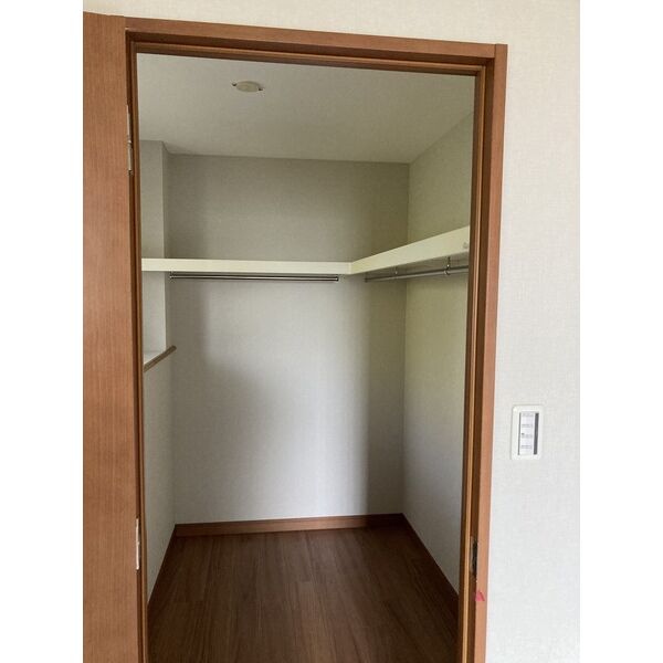名次町ロジュマン 204 収納
